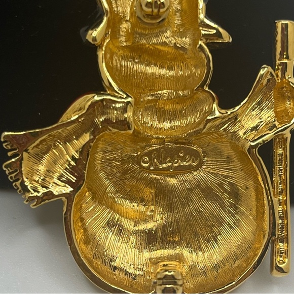 Napier vintage gold tone Festive Snowman Brooch with Black Hat and Red Scarf - Picture 5 of 8